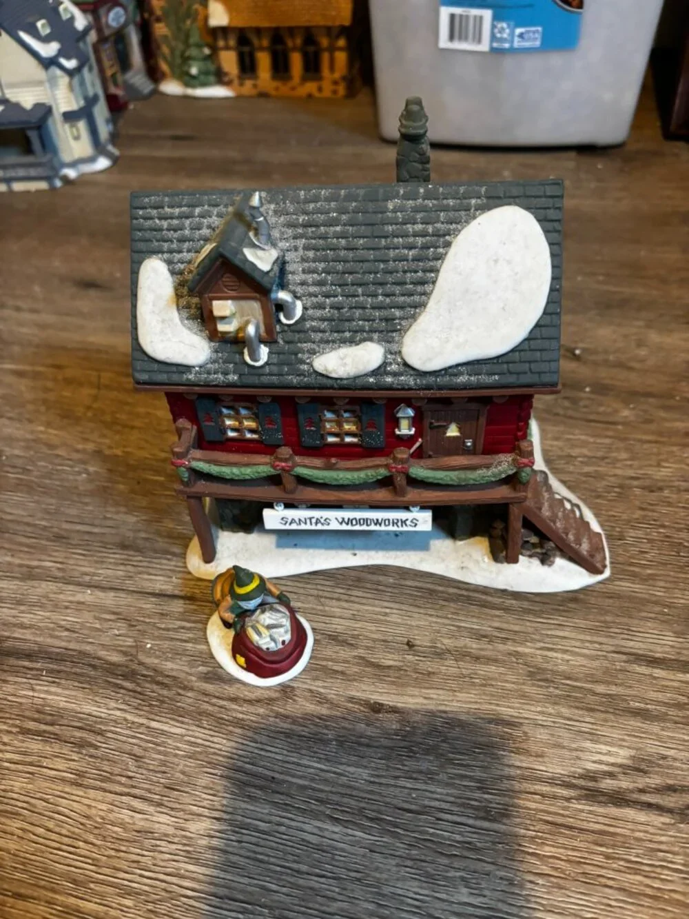 Department 56 Christmas village light up building Santas Wood Works